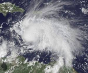 En Jamaica se decretó una alerta de huracán, mientras que en Haití y el sur de la República Dominicana se declaró una alerta de tormenta tropical.