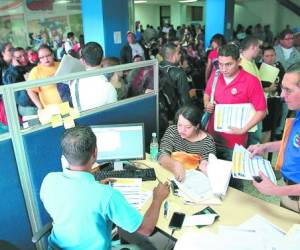 La negociación del nuevo salario mínimo beneficiará a más de 600,000 hondureños que laboran para la empresa privada del país. También se registra un 42% de las empresas que lo incumplen.