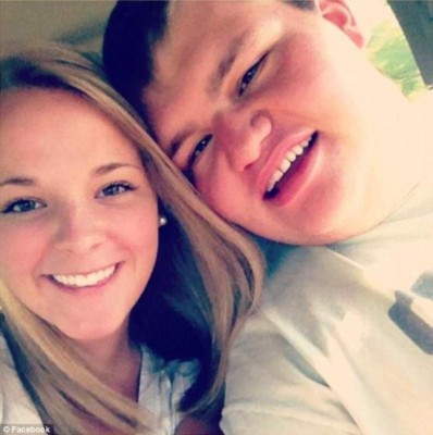 Esta bella chica defendió a su novio cuando Internet se burló de él