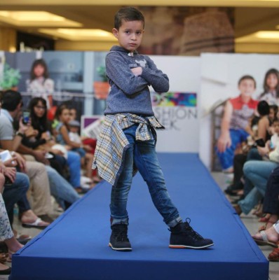 Kids Fashion Week 2015: Arcoíris de tendencia infantil