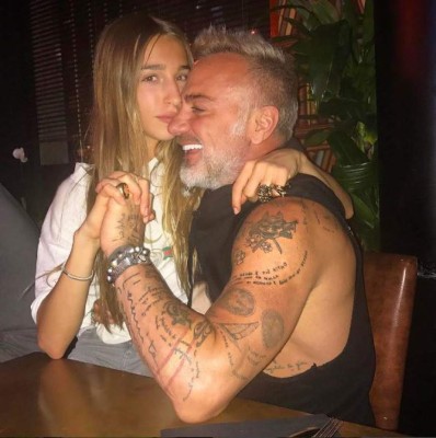 Critican a Gianluca Vacchi por fotos con su hijastra