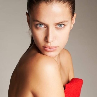 Nicole Poturalski: la sexy novia de Brad Pitt que está casada (FOTOS)