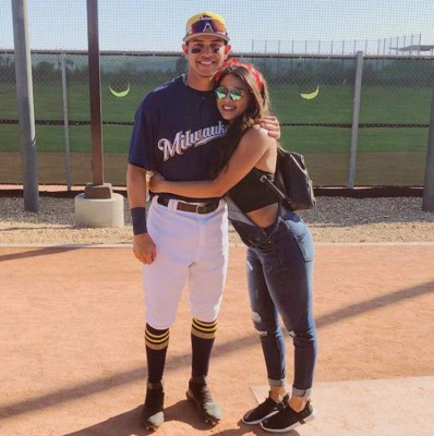 FOTOS: Así es la bella novia del beisbolista hondureño Mauricio Dubón