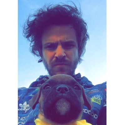 Así es Andy Rivero, el cantante que conquistó a la hija de Jesús Adrián Romero