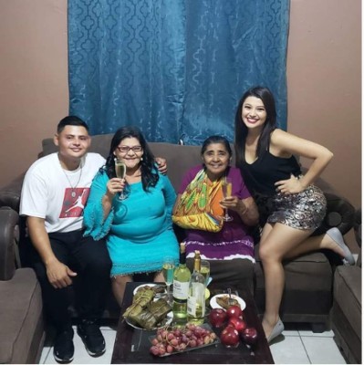 Personalidades hondureñas comparten fotos navideñas en Instagram