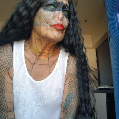 FOTOS: El drástico cambio de un banquero que modificó su cuerpo para 'ser un reptil'   