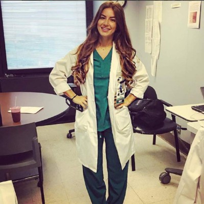 Mindy Sittinpretty, la doctora catalogada como la más hermosa del mundo