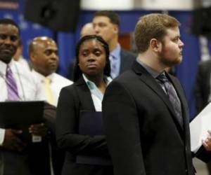 Un negocio con varios letreros en los que anuncia que ha dejado de operar, el miÃ©rcoles 13 de mayo de 2020, en Niles, Illinois. (AP Foto/Nam Y. Huh)