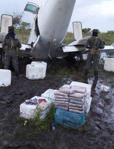 El hallazgo de narcoavionetas en Honduras ha caído drásticamente en comparación con años anteriores, según reportes de las Fuerzas Armadas.