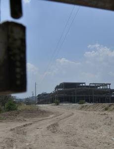 El plantel de la tercera etapa del Hospital General de Santa Bárbara permanece abandonado y bajo restricción de acceso por órdenes de la fiscalía.