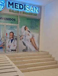 Las instalaciones de Medisan se encuentran en el tercer piso de un reconocido centro comercial de San Pedro Sula.