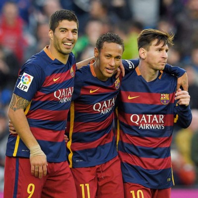 Comediante Martín Bossi recrea escena de la salida de Neymar; Messi y Suárez le ruegan