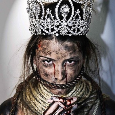 Terror por fotos contra la violencia y censura en Venezuela