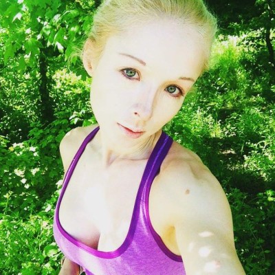 FOTOS: Así luce la barbie humana sin maquillaje