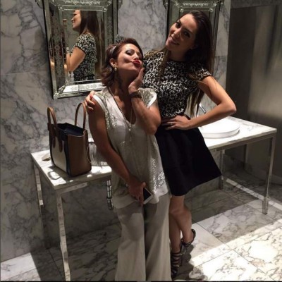 Alejandra Guzmán y su hija muestran sus encantos con sensual bikini