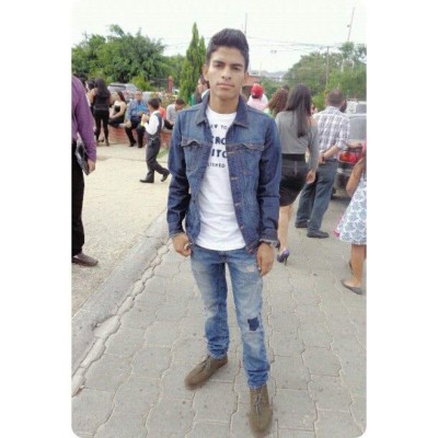 Así era Elmer Cárcamo, el universitario que murió apuñalado por su hermano tras derrota de la 'H'