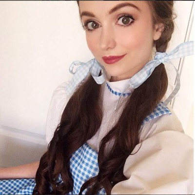 Joven gasta miles de dólares para transformarse en las princesas de Disney