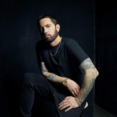 Ocho famosos que supuestamente murieron hace años y fueron sustituidos por gente idéntica a ellos (FOTOS)