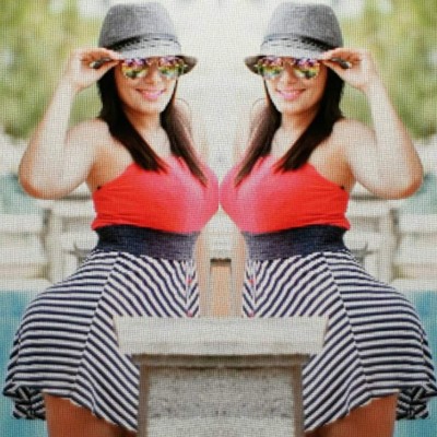 Elsa Oseguera se da un chapuzón en Tela