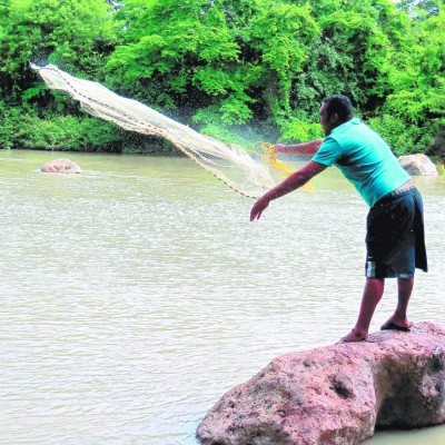 La pesca con dinamita acaba con especies del río Goascorán
