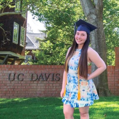 Tessa Hansen-Smith, la mujer alérgica al agua, a sus lágrimas y su sudor