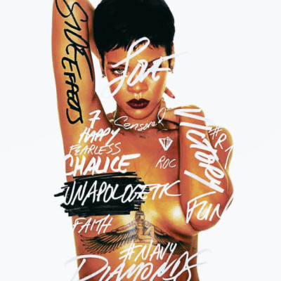 Rihanna se desnuda otra vez