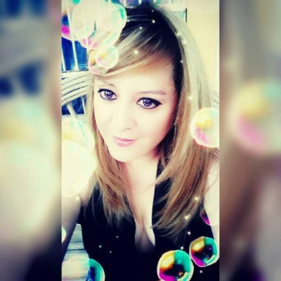 Estaba de luto y a punto de casarse: Doctora Karen Tábora, víctima de covid-19 (FOTOS)