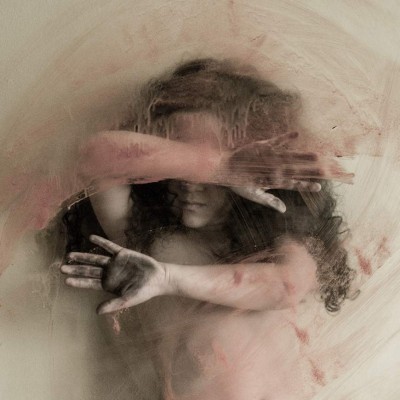 Dilcia Cortés o la metáfora de 'el Vidrio de Pandora”