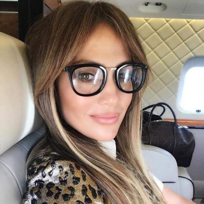 ¡Bienvenidos sean los 52! JLo celebra su cumpleaños en familia y más renovada que nunca