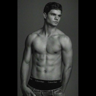 Ticos se roban las miradas y los suspiros de las catrachas