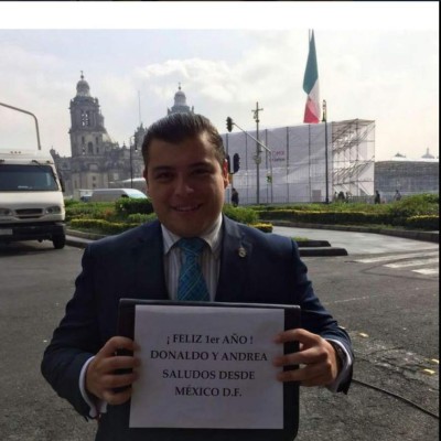 Hondureño celebra de forma 'ingeniosa' primer aniversario de novios