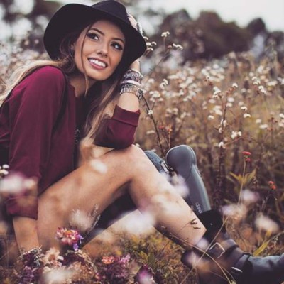 Hermosa modelo sin una pierna arrasa en las redes sociales