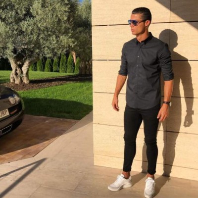 Cristiano Ronaldo presume su nuevo carro: un Ferrari F12 Tour de France