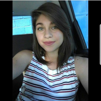 Katherine Reyes, la palillona de ojos turquesa