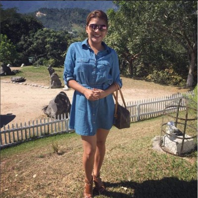 Saraí Espinal, la carismática voz en la Tarde de HRN