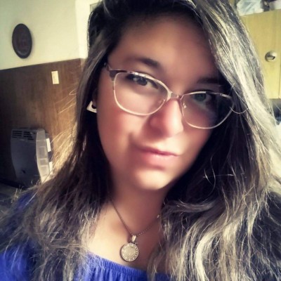 'Me están dejando morir como un perro, sola': el reclamo de joven antes de fallecer por covid-19