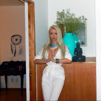 Se cansó de ser una Barbie humana y ahora luce así