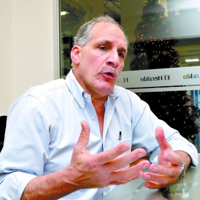 'Tito” Asfura: Me persigno y le pido a Dios que nos mande agua