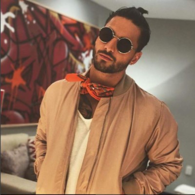 Se burlan de Maluma por sus pies