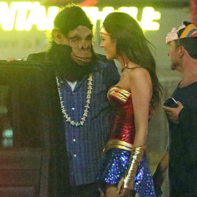 Leonardo DiCaprio se divierte con nenas