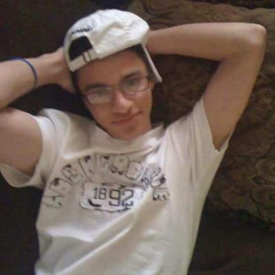 FOTOS: Así de alegre y servicial era Jonathan, el joven que perdió la vida a manos de un frío ladrón