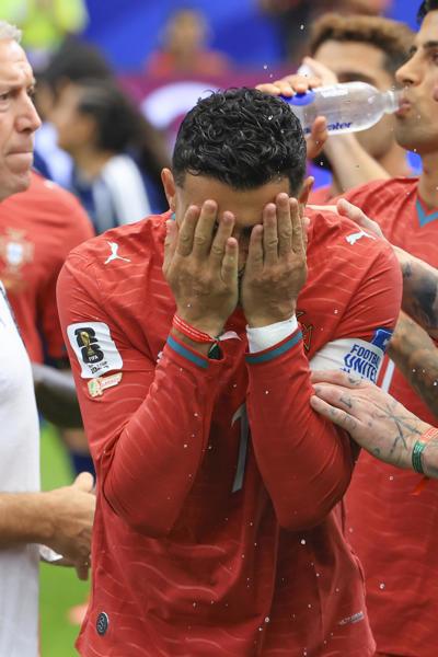 Mundial 2026: Cristiano Ronaldo golpea a Messi, Georgina sorprende con sexy foto y locura en Portugal