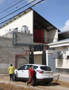 De acuerdo con documentos en poder de la Unidad de Investigación de EL HERALDO Plus, el proyecto original reportó una inversión de 53 millones de lempiras para la obra civil y el sistema eléctrico.