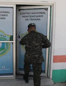 Organizaciones pidieron habilitar despensas administradas por el Estado para reducir la corrupción en los economatos de Támara, donde hubo un desfalco con el dinero de las tarjetas.