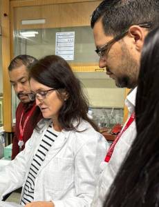 Migración justificó que la empresa que gana los proceso siempre paga el viaje a los funcionarios que van a supervisar la impresión, no obstante, el viaje se realizó sin que el contrato fuera aprobado por el Congreso.