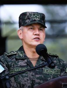 Organizaciones nacionales e internacionales han catalogado los ataques de Roosevelt Hernández a los medios de comunicación como una amenaza a la libertad de expresión y a la democracia.