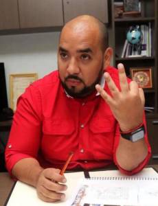 Daniel Esponda compró una casa y tres terrenos por casi 7.2 millones de lempiras mientras fue secretario de Educación, según registros del Instituto de la Propiedad.