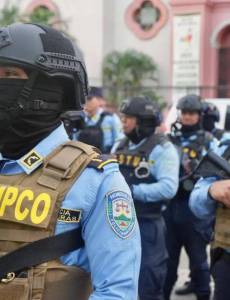 La prolongación consecutiva en más de 20 ocasiones del estado de excepción en Honduras por parte de la administración de la expresidenta Xiomara Castro no se tradujo en una pacificación del país, sino en una progresiva degradación y normalización del abuso de poder por parte de las fuerzas de seguridad del Estado.