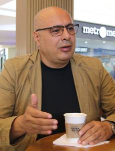José Santos Cabrera, extitular de la Dirección de Protección al Consumidor, durante la entrevista concedida a LA PRENSA Premium y EL HERALDO Plus.