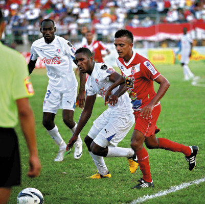 Real Sociedad vence 2-0 al Olimpia